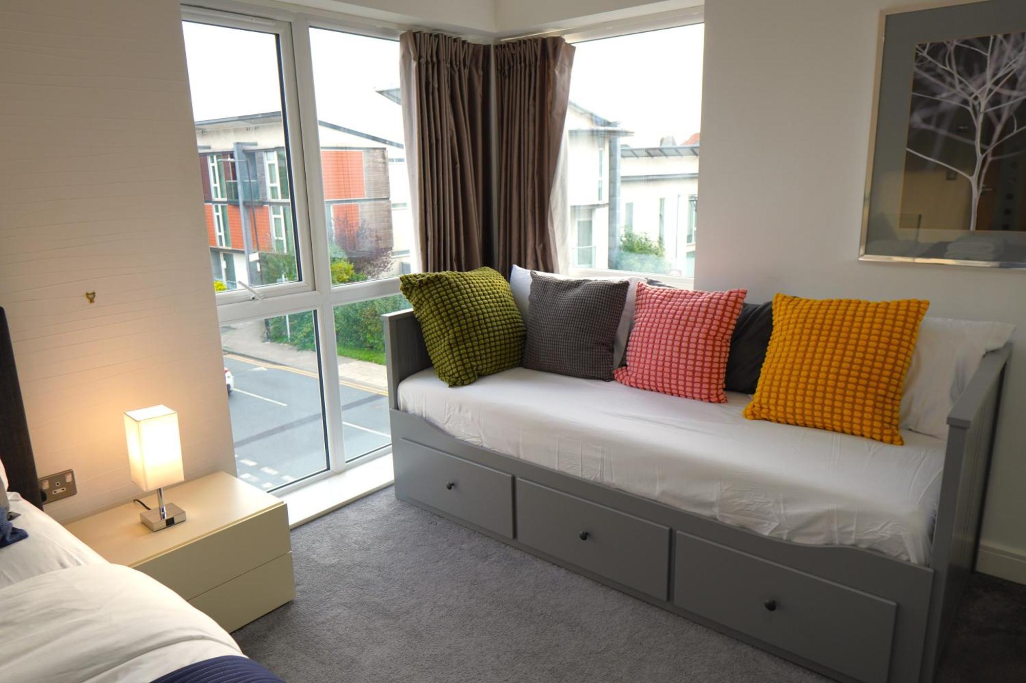 Luxury Rooms - Pick A Room - Free Parking & Kitchen Access, Near Etihad Stadium, The Coop Live & Piccadilly Station, Manchester Extérieur photo