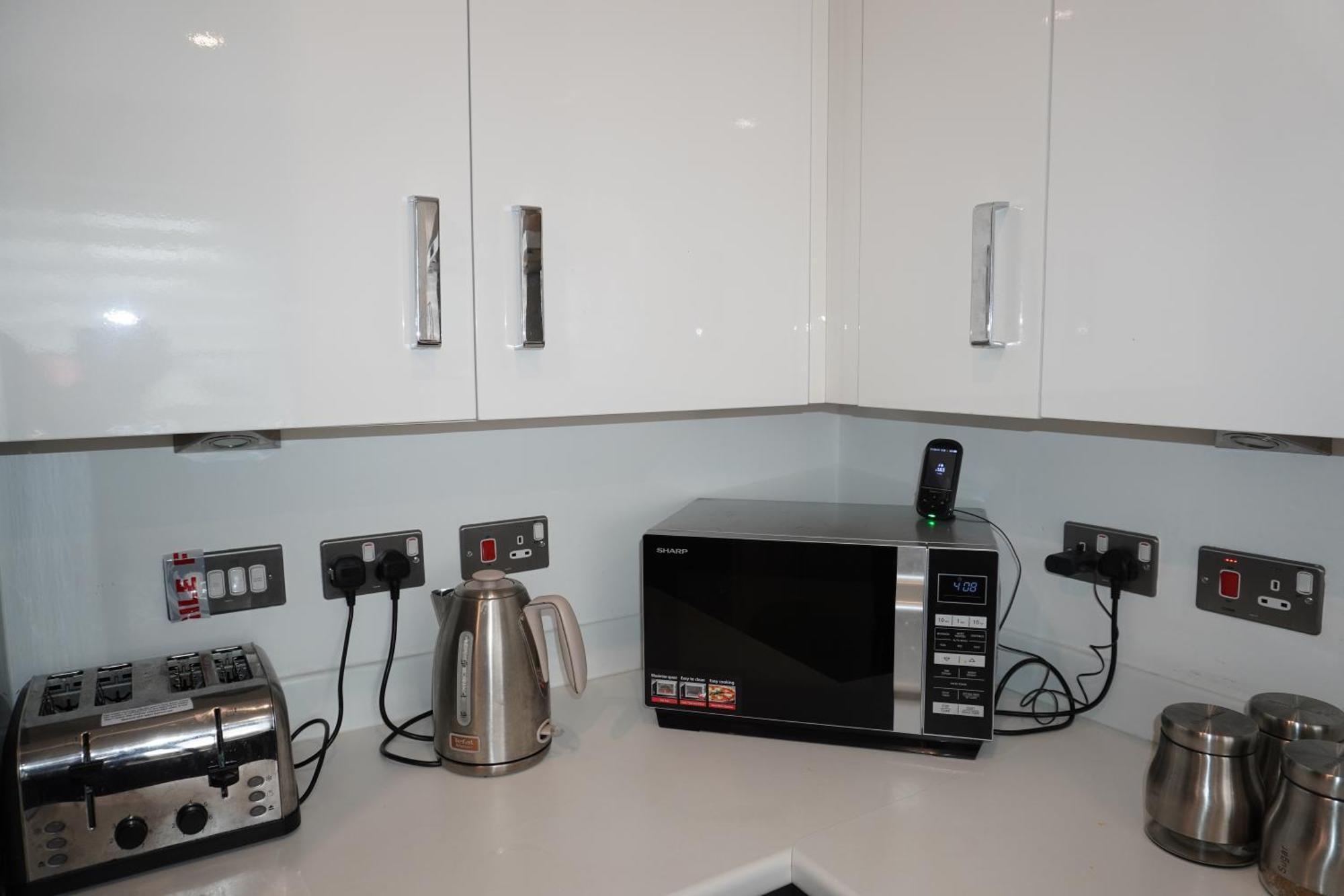 Luxury Rooms - Pick A Room - Free Parking & Kitchen Access, Near Etihad Stadium, The Coop Live & Piccadilly Station, Manchester Extérieur photo