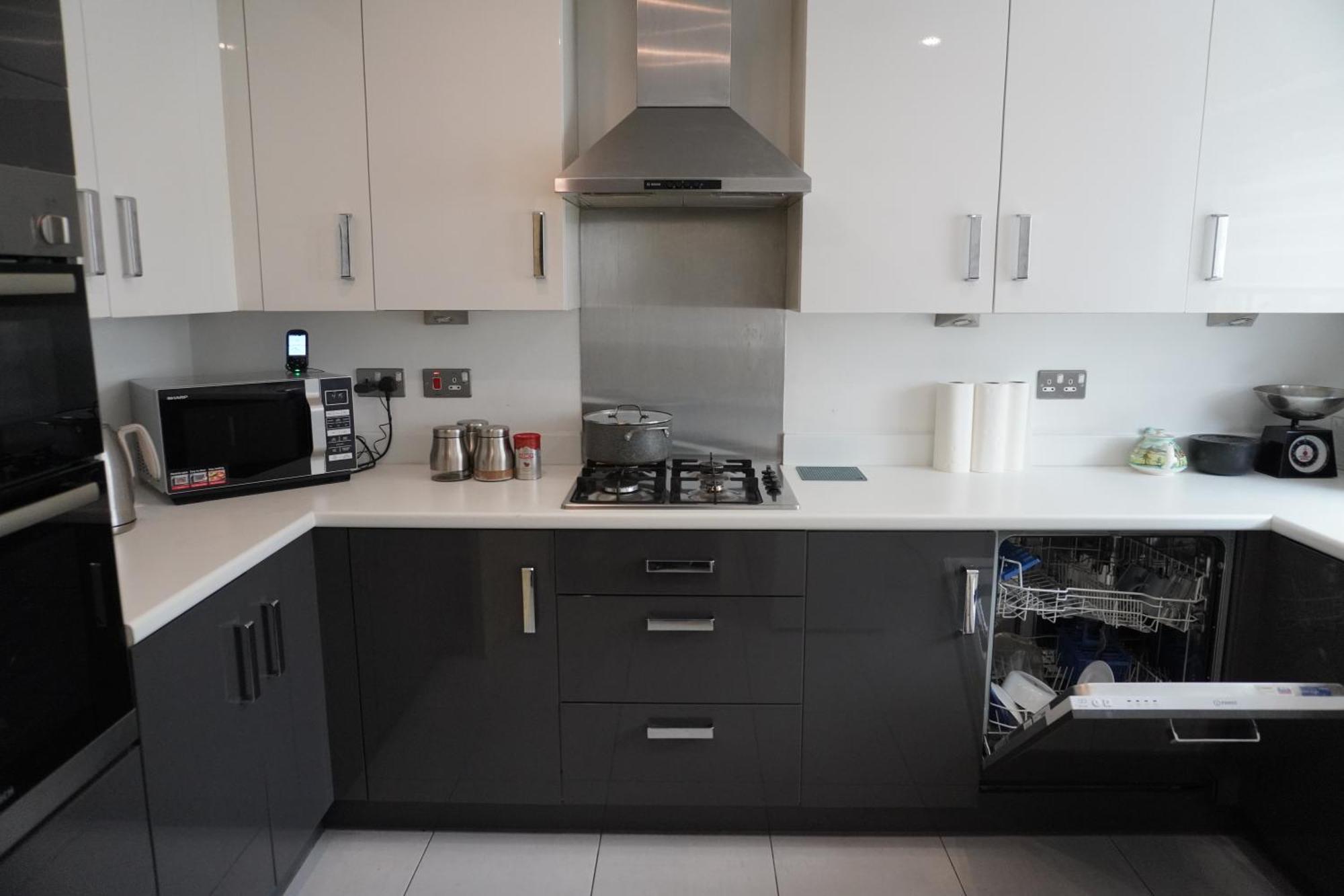 Luxury Rooms - Pick A Room - Free Parking & Kitchen Access, Near Etihad Stadium, The Coop Live & Piccadilly Station, Manchester Extérieur photo